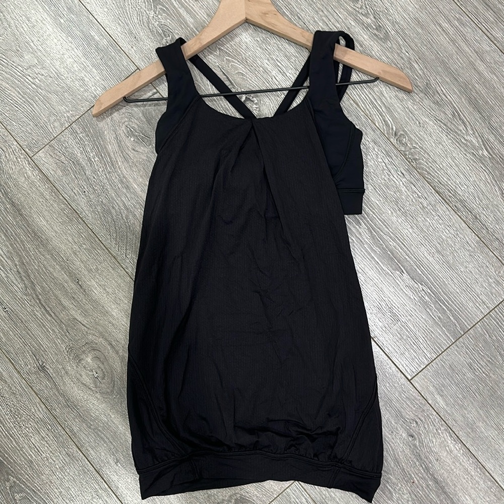 Open back Lululemon tank